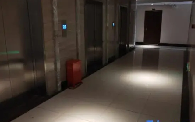 Star Cinema Homestay (Wuhan Station Branch Happy Valley Branch)