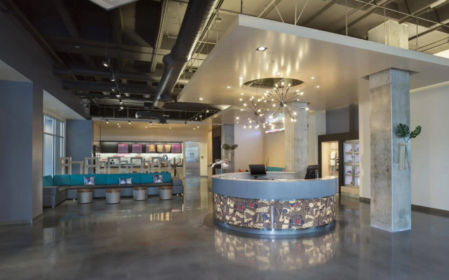 Aloft Tampa Downtown