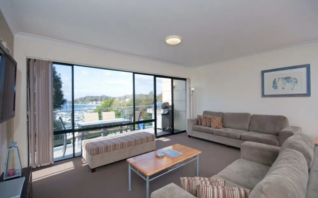 Paradiso, Unit 1/1 Laman Street