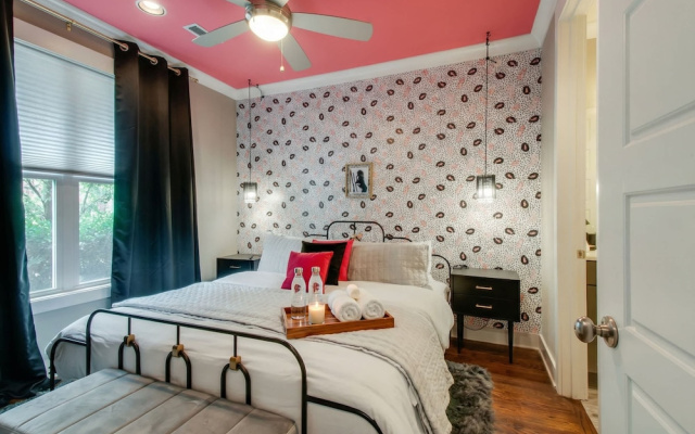 Close to the Gulch - Book Today