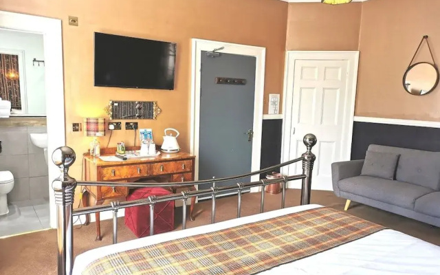 Lunan House Hotel