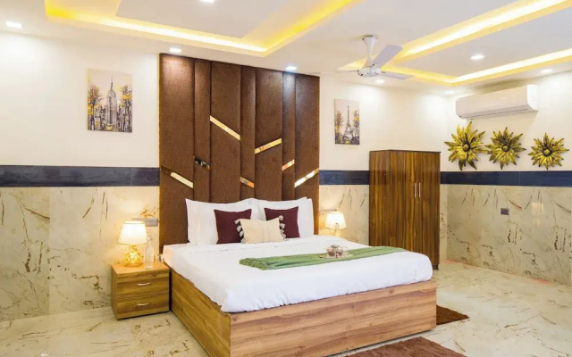ELIVAAS Ivory Estate Pet-friendly Farm
