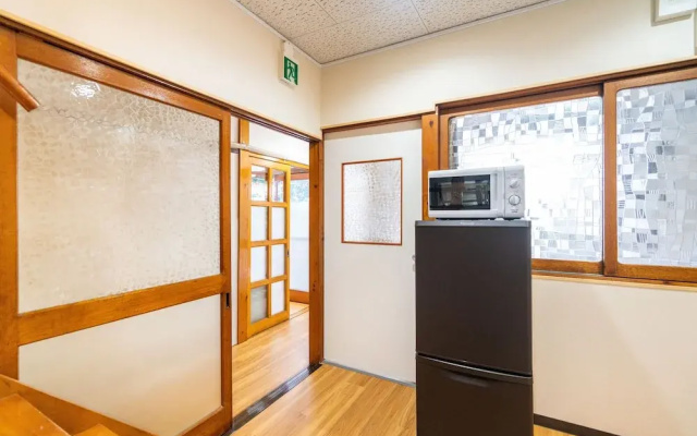ZAITO Tokyo Oshiage Economy Inn