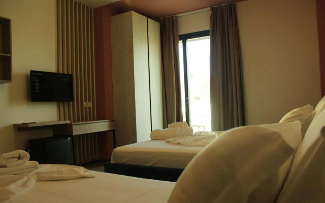 Hotel Triumf Shengjin