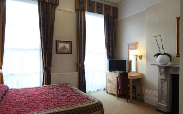 Lancaster Hotel
