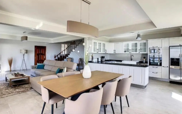 Villa Baradaye by Atlantic Holiday