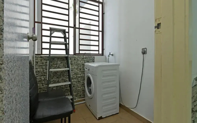 OYO HOME  90182 D' Summit Residence 1bhk @ YML 3320