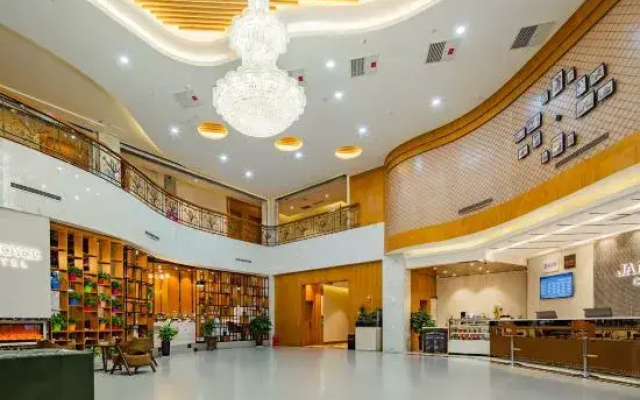 James Joyce Hotel (Korla Kongque River Railway Station Branch)