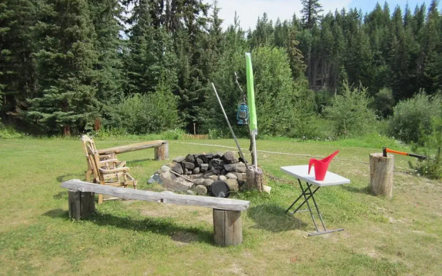 Seawood Bed & Breakfast & Cabins