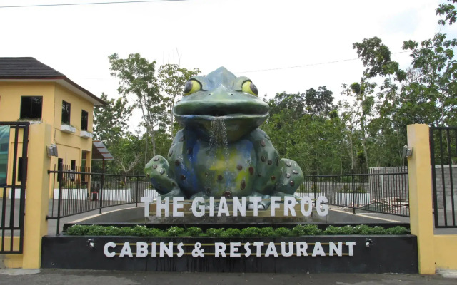 The Giant Frog - Cabins & Restaurant
