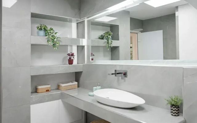 Acropolis Secret Apartment