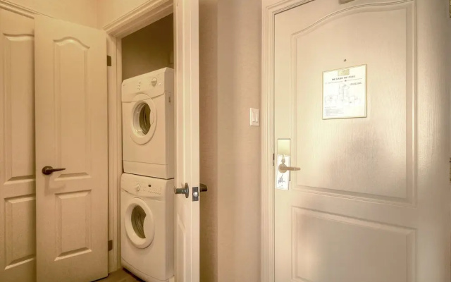 Grand Suites Grand Okanagan by KelownaGo
