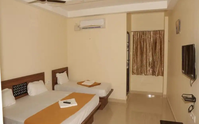 Hotel Santhosh Inn