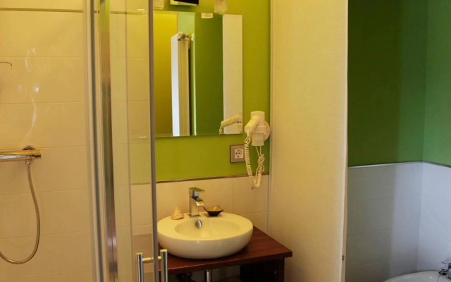 Hotel Araz