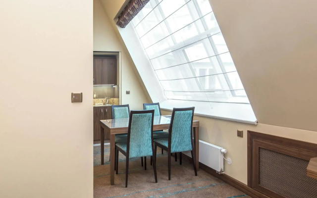 Merchant's Crown Suites and Spa