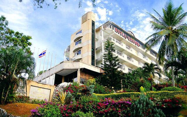 Royal Crown Hotel & Palm Spa Resort вид на фасад