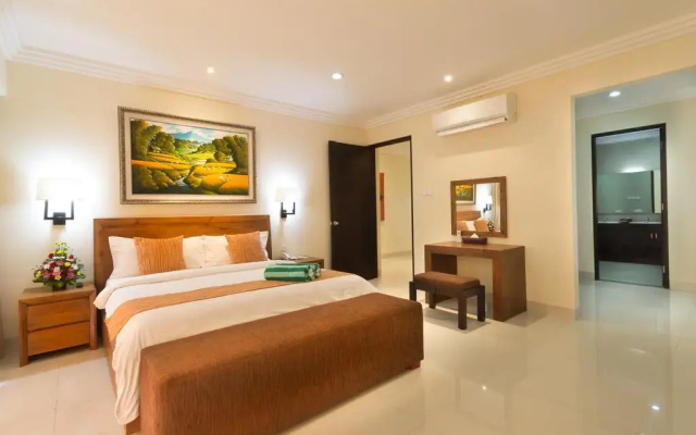 Peninsula Bay Resort