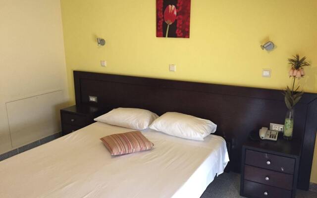 Comfort Hotel вид на фасад