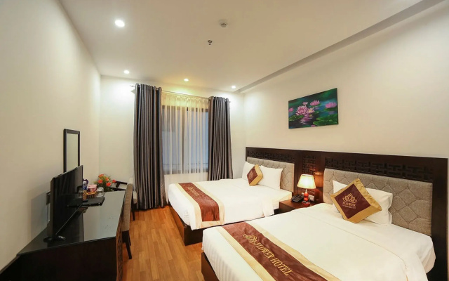 Flower Hotel