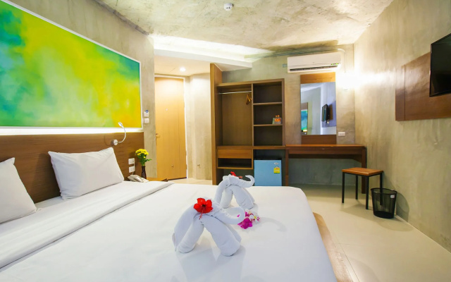 B2 Sea View Pattaya Boutique & Budget Hotel