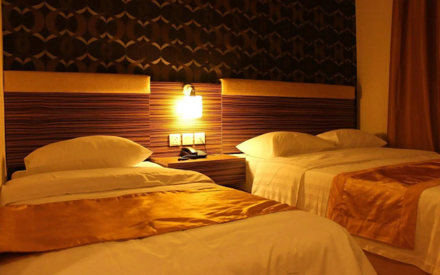 Clover Hotel