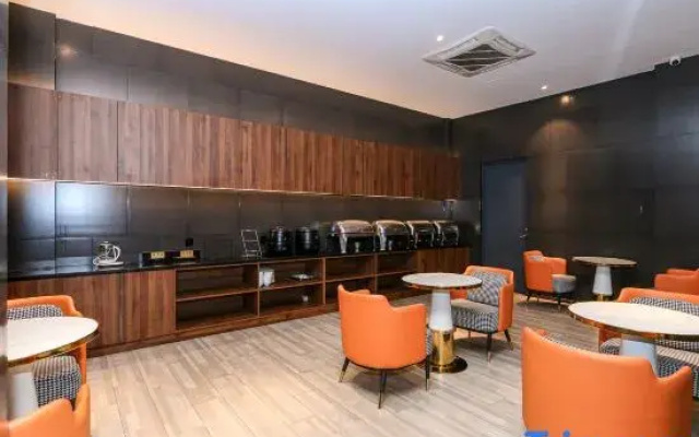 Kairui Meisu Hotel (Taizhou Zhongsheng Plaza store)