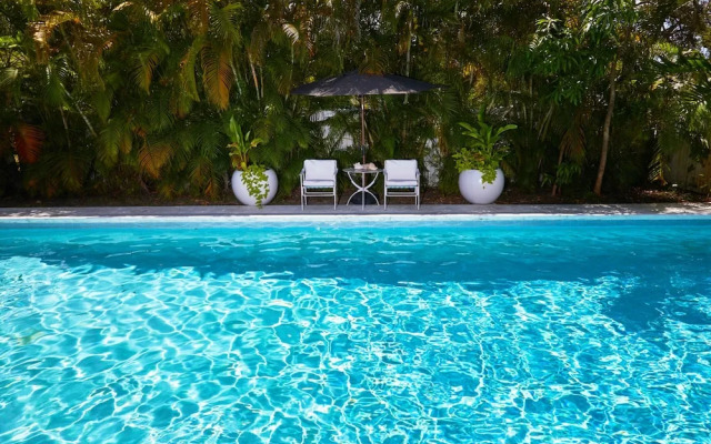 Miami Pool Cottage in El Portal