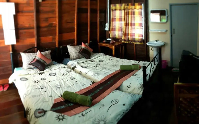 Happy Guesthouse Bungalow