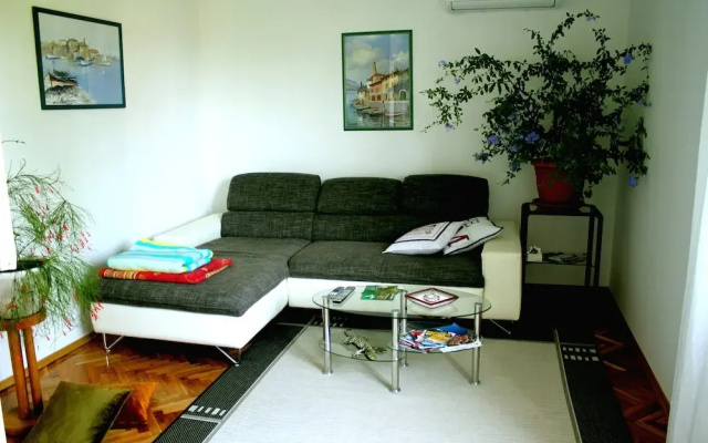 Apartment Gloria