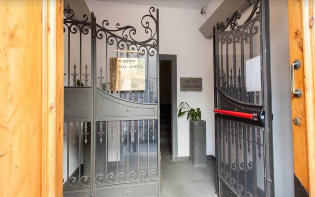 Отель Kursaal and Ausonia Hotel Италия, Флоренция - 5 отзывов об отеле, цены и фото номеров - забронировать отель Kursaal and Ausonia Hotel онлайн вид на фасад