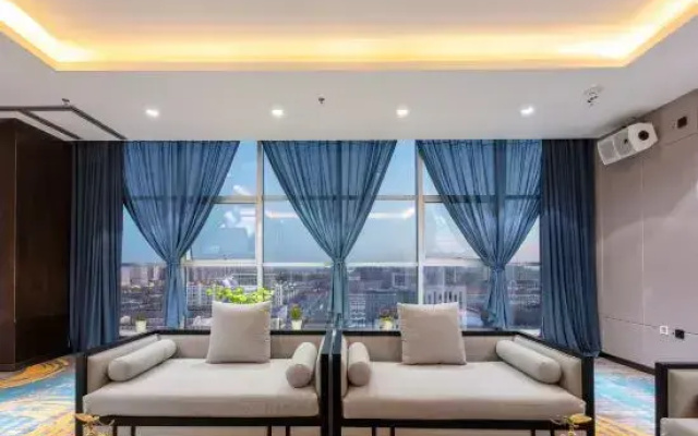 Lilac Hotel Lrene