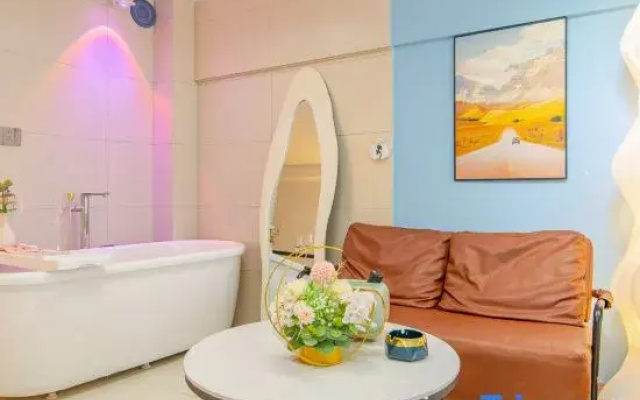 Jingxuan Themed Homestay (Jiangning Higher Education Mega Center)