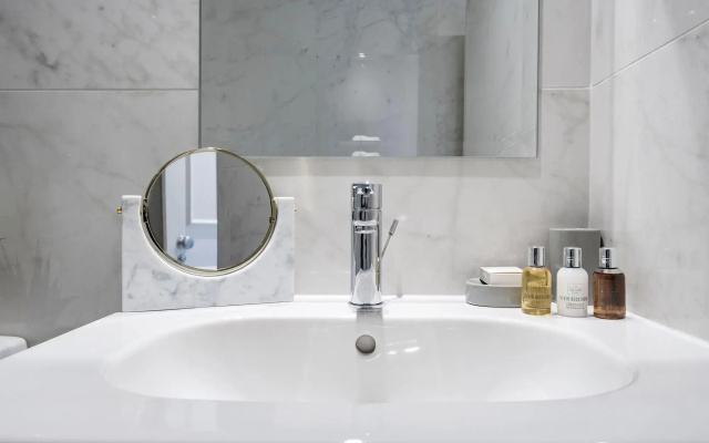 The Cadogan Suite Next to Sloane Square