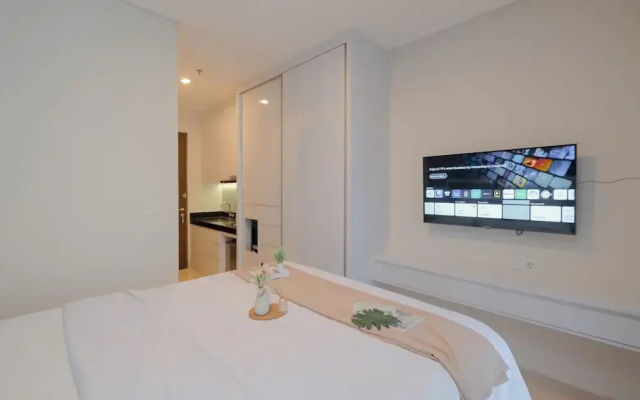 Modern Studio At Ciputra World 2 Apartment