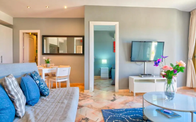 Romana playa 805 Apartment by GHR Rentals