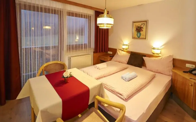 Aparthotel Neue Post