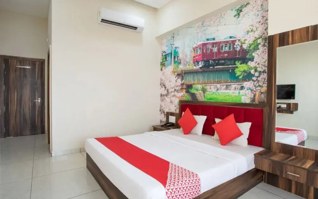 Shiv Palace by OYO Rooms