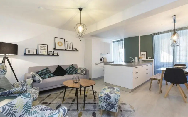 Honeymoon Apartment