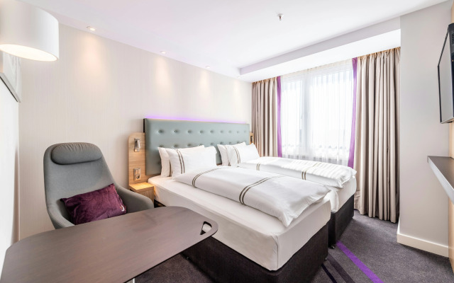 Premier Inn Cologne City Sud Hotel