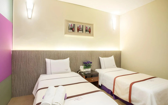 Lavender Inn Nusa Bestari