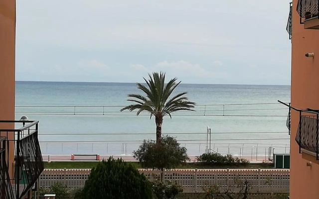 Al mare con vista codice CITRA 009049-LT-0787