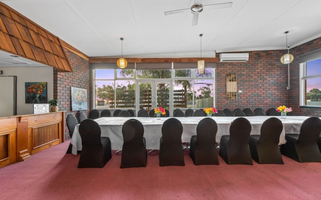 Torrumbarry Motel