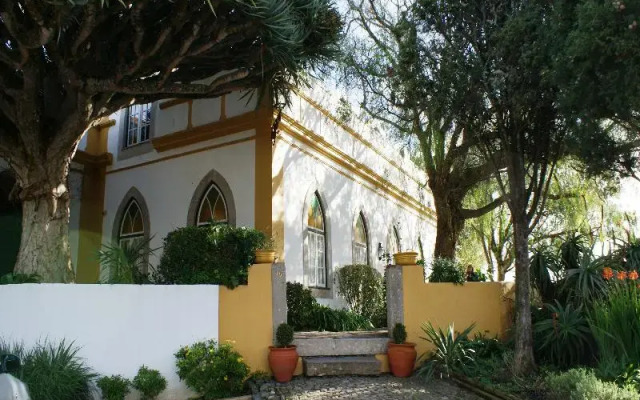 Отель Casa do Castelo da Atouguia вид на фасад