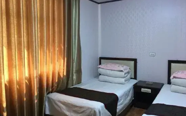 Huayang Guesthouse