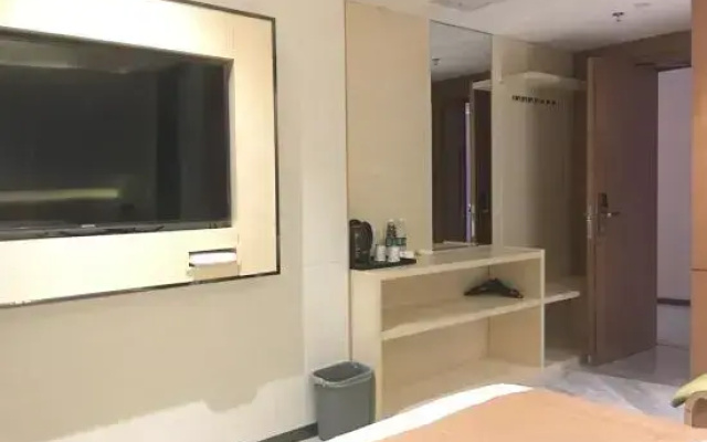 Boman Hotel (Guigang High-speed Railway Station & Wanda Plaza Branch)