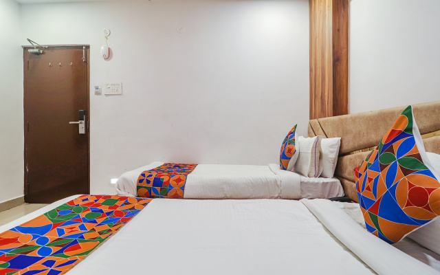 Fabhotel Double Tree
