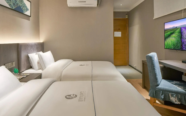Yingshang Jinyi Hotel (Dade Road Branch)