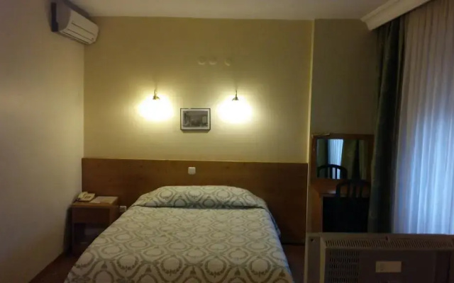 Onder Otel
