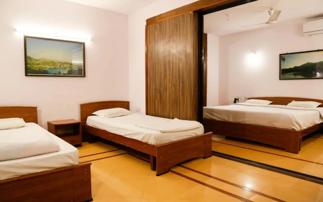 Hotel Mushkil Aasan