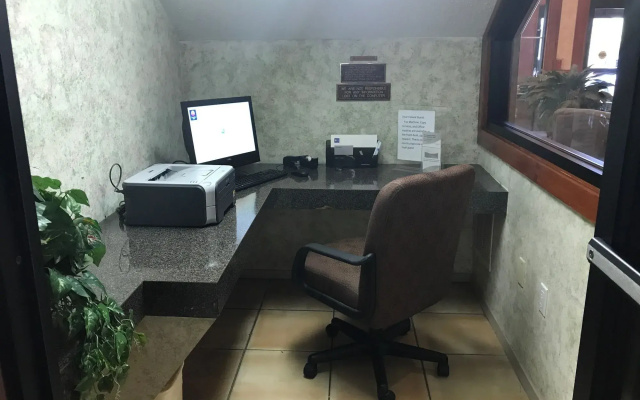Shary Inn and Suites